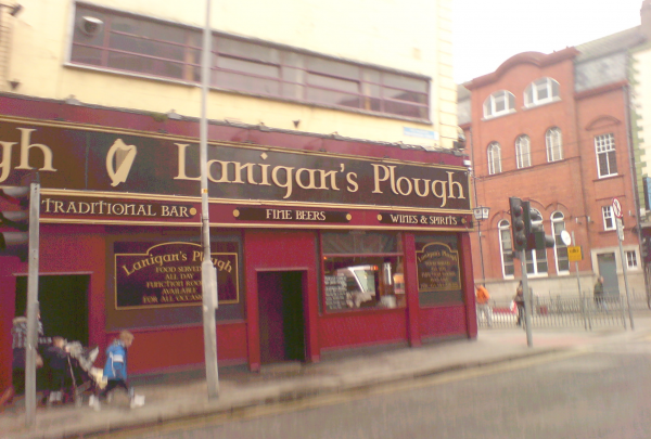 Traditional_Irish_Pub_Dublin_01_977